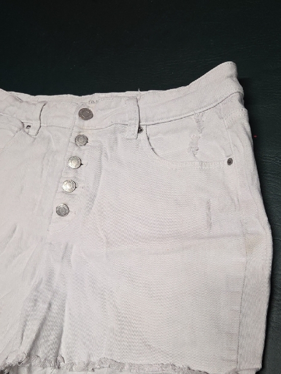 **Time and Tru White Button-Front Denim Shorts** - Picture 2 of 8